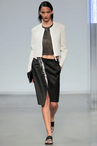 Look 14